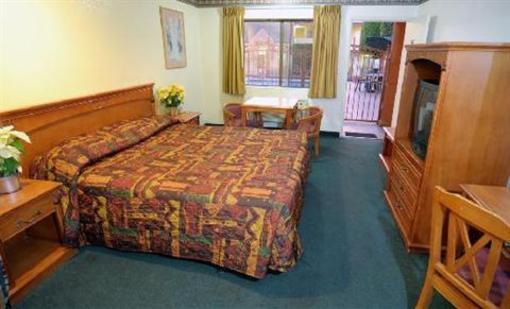 фото отеля Hollywood Inn Express South