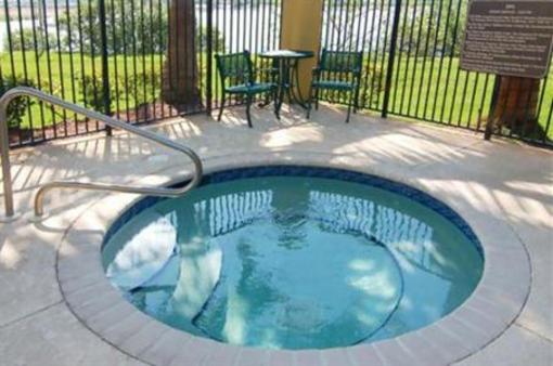 фото отеля Candlewood Suites Airport Fort Lauderdale