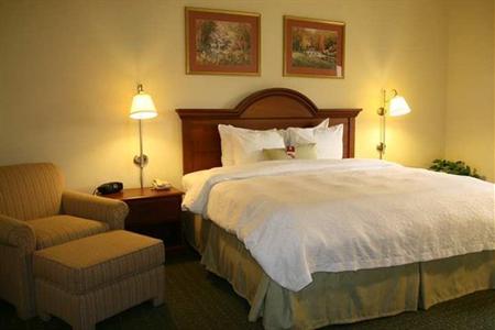 фото отеля Hampton Inn & Suites Houston-Cypress Station