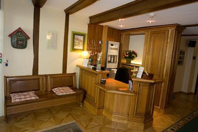 фото отеля Hotel Aux Trois Roses La Petite-Pierre