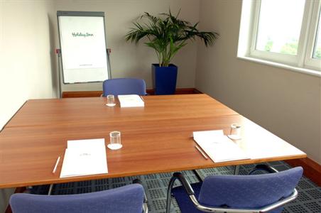 фото отеля Holiday Inn Edinburgh