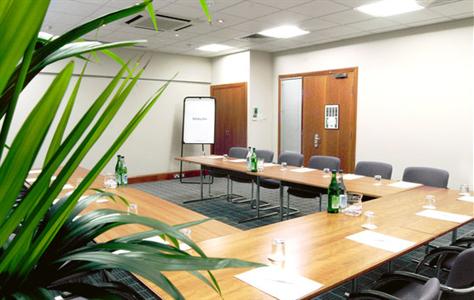 фото отеля Holiday Inn Edinburgh