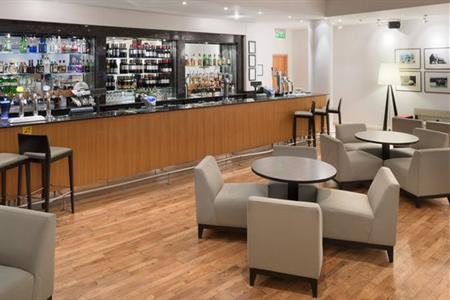 фото отеля Holiday Inn Edinburgh