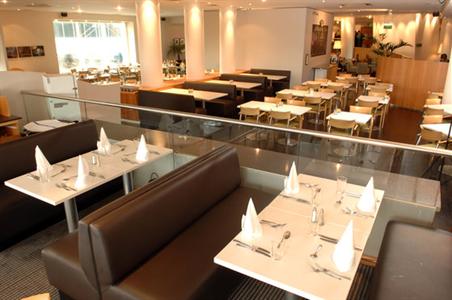 фото отеля Holiday Inn Edinburgh