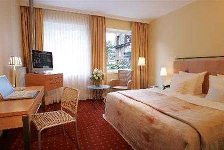 фото отеля BEST WESTERN Premier Alsterkrug Hotel