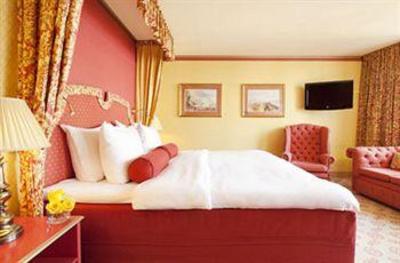 фото отеля Carlton Ambassador Hotel