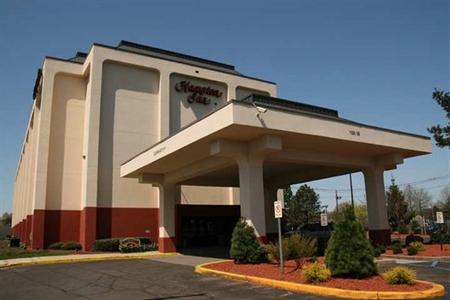 фото отеля Hampton Inn Newark-Airport