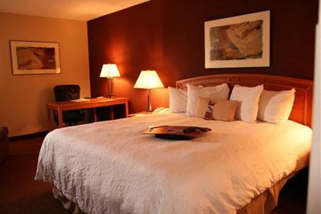 фото отеля Hampton Inn Newark-Airport
