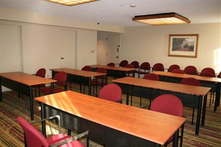 фото отеля Hampton Inn Newark-Airport