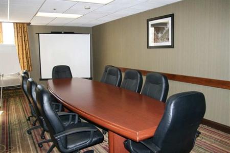 фото отеля Hampton Inn Newark-Airport