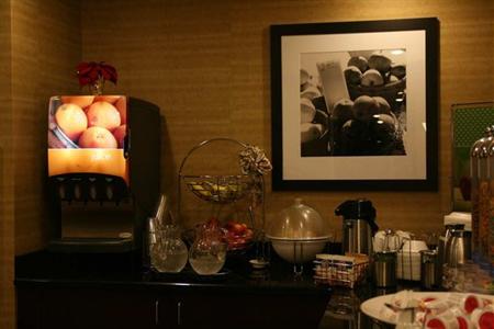 фото отеля Hampton Inn Newark-Airport