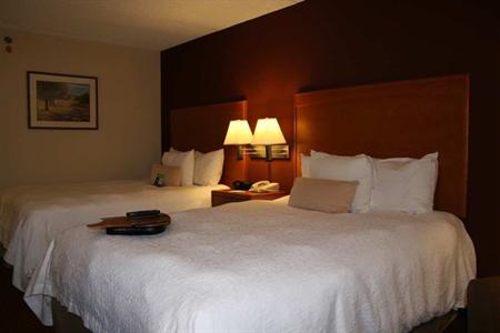 фото отеля Hampton Inn Newark-Airport