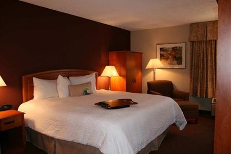 фото отеля Hampton Inn Newark-Airport