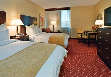 фото отеля Marriott Cleveland East