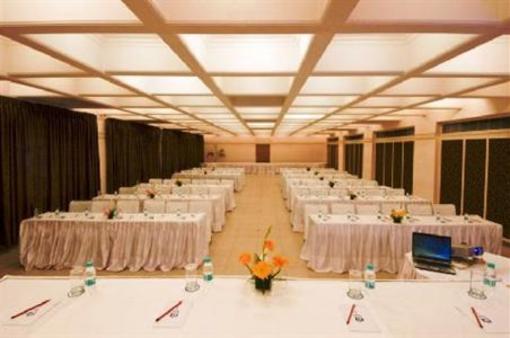 фото отеля Grand Hotel Agra