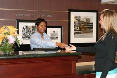 фото отеля Hampton Inn Secaucus-Meadowlands
