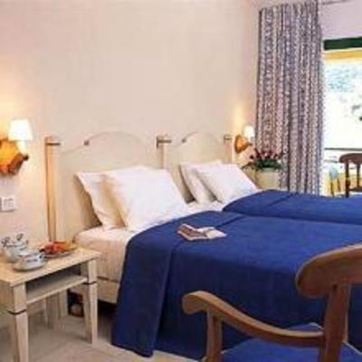 фото отеля BEST WESTERN Bed & Suites Gemenos