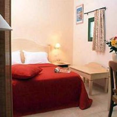 фото отеля BEST WESTERN Bed & Suites Gemenos