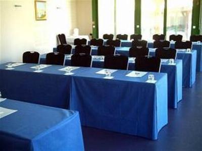 фото отеля BEST WESTERN Bed & Suites Gemenos