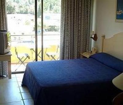 фото отеля BEST WESTERN Bed & Suites Gemenos