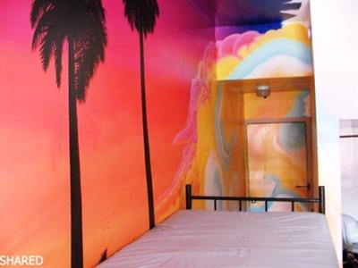 фото отеля Venice Beach Hostel - Pacific Avenue