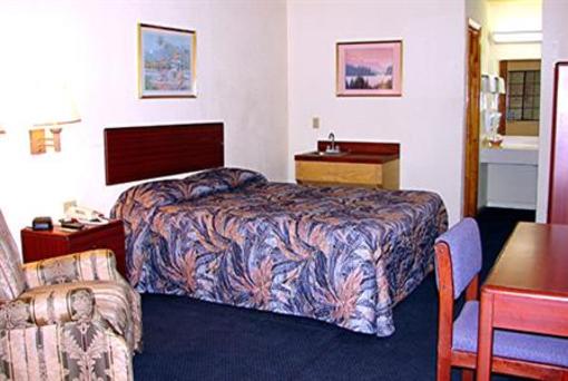 фото отеля Falcon Executive Inn Zapata