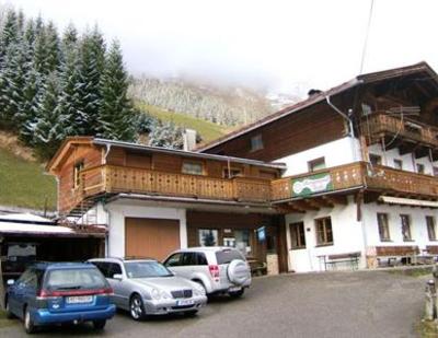 фото отеля Imbissstube Bergmandl Apartment Berwang