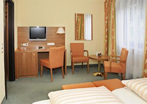 фото отеля Hotel Alter Kranen
