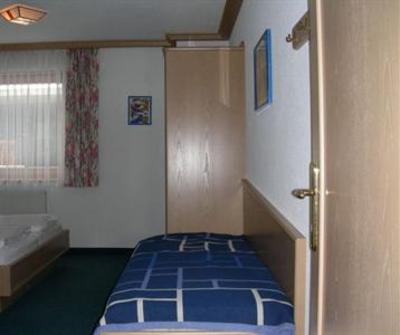 фото отеля Appartements Tschol Martin