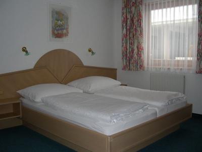 фото отеля Appartements Tschol Martin