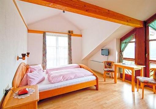 фото отеля Cafe Pension Konditorei Hassler