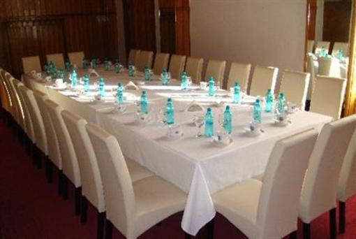фото отеля Hotel Petrosani