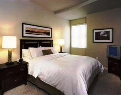фото отеля Marriott ExecuStay Meridian Parkside