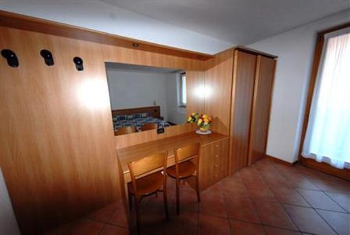 фото отеля Hotel Garni Fiordaliso