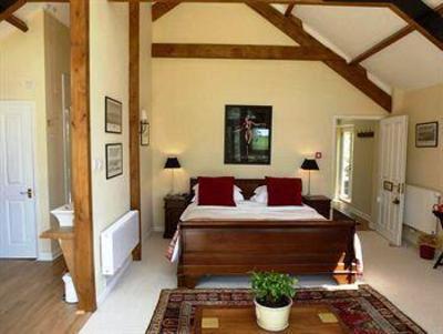 фото отеля Devon Wine School Bed and Breakfast Crediton
