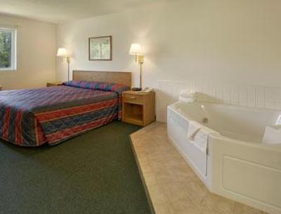 фото отеля America's Best Inn Stanley