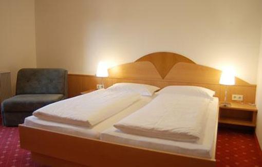 фото отеля Hotel Gasthof Herzog Weissensee