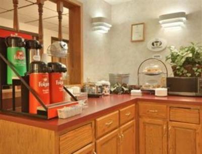фото отеля Super 8 Motel Radford