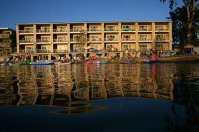 фото отеля Campbell's Resort on Lake Chelan