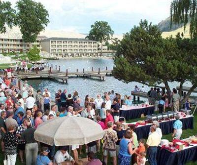 фото отеля Campbell's Resort on Lake Chelan