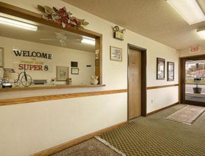 фото отеля Super 8 Poplar Bluff