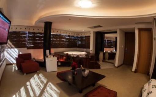 фото отеля Personal Royal Hotel