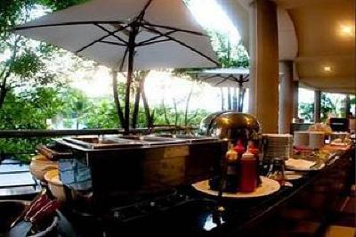 фото отеля The Grand Riverside Hotel