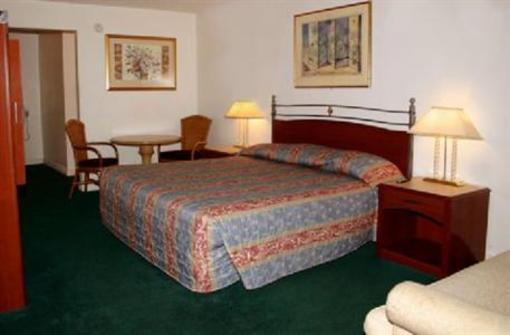 фото отеля Heritage Inn Express Hayward