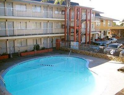 фото отеля Heritage Inn Express Hayward
