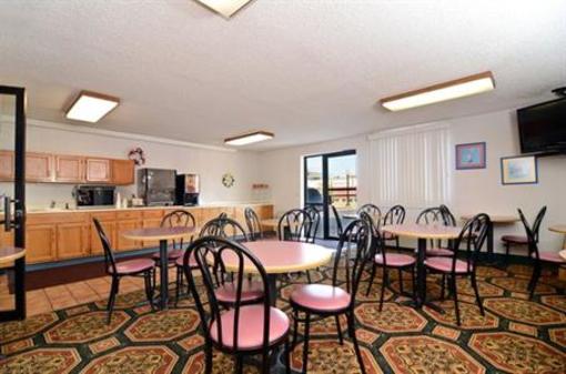 фото отеля Americas Best Value Inn-Bell Tower