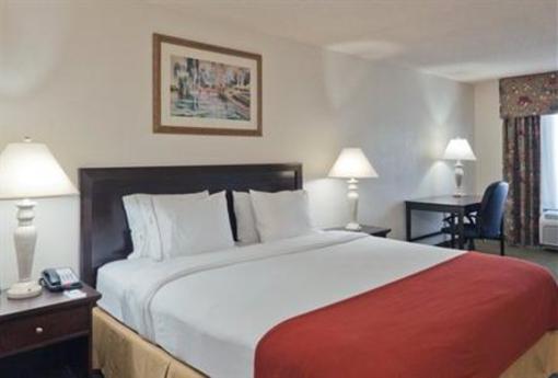 фото отеля Holiday Inn Express Hotel & Suites Martinsville