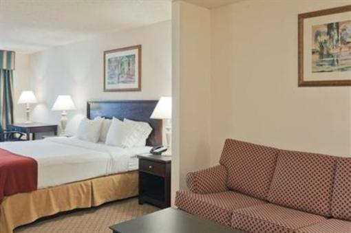 фото отеля Holiday Inn Express Hotel & Suites Martinsville