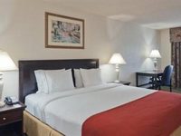 Holiday Inn Express Hotel & Suites Martinsville