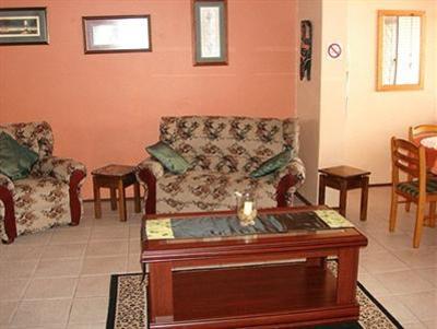 фото отеля Oceans 4 Self Catering Holiday Apartments Durban